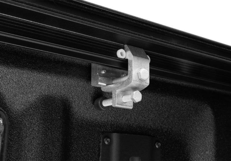 Retrax 19-24 GMC Sierra 1500 5.8ft Bed (CARBON PRO Bed ONLY) RetraxPRO EZ-Off FRC-4000